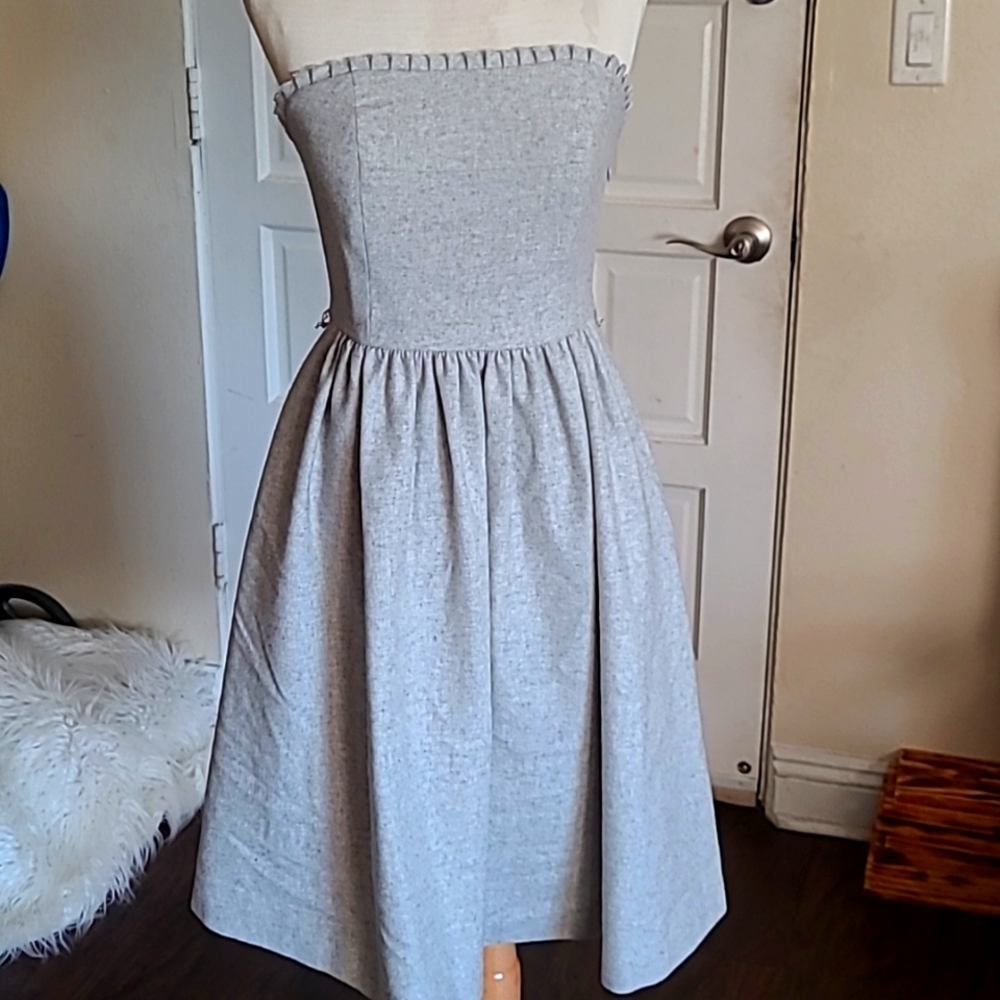 Banana Republic dress♤ gray color♤ size 2